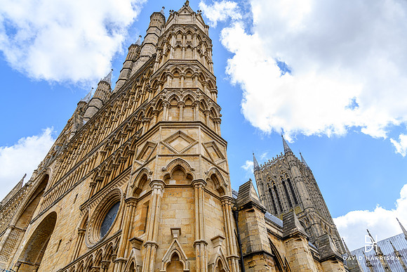 DHP-LINCOLN-BUSINESS-WALLART-9141