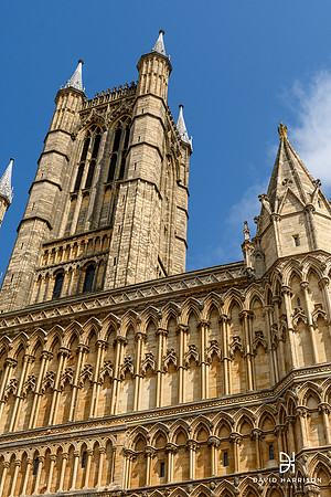 DHP-LINCOLN-BUSINESS-WALLART-0539-4x6