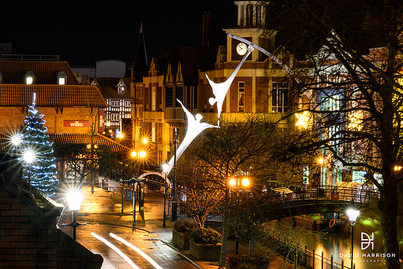 DHP-LINCOLN-BUSINESS-WALLART-3243