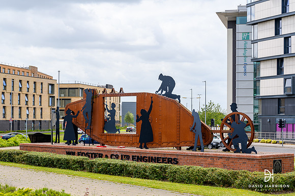 DHP-LINCOLN-BUSINESS-WALLART-9211